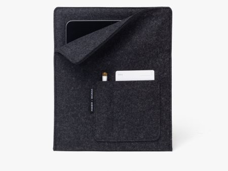 Magnetic Tablet Sleeve (Nedrelow x Ugmonk - Charcoal) Cheap